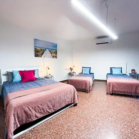 By Cathedral Hostel Barcelona
